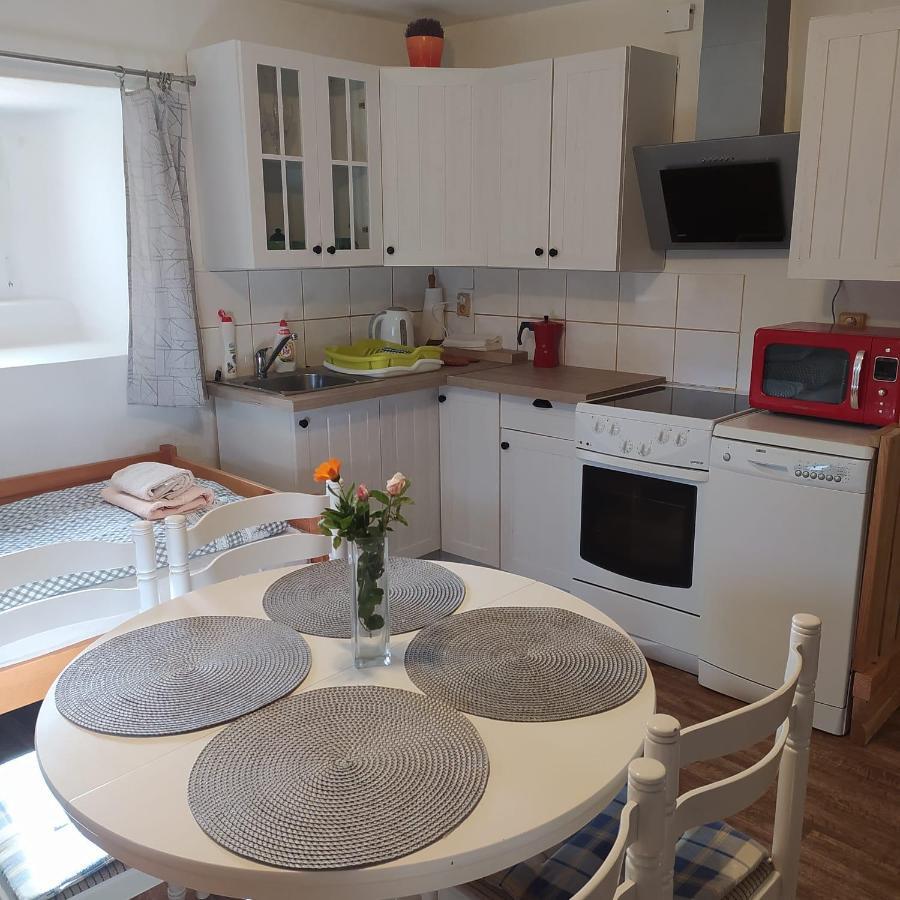 Dvorecna Apartment Loucovice