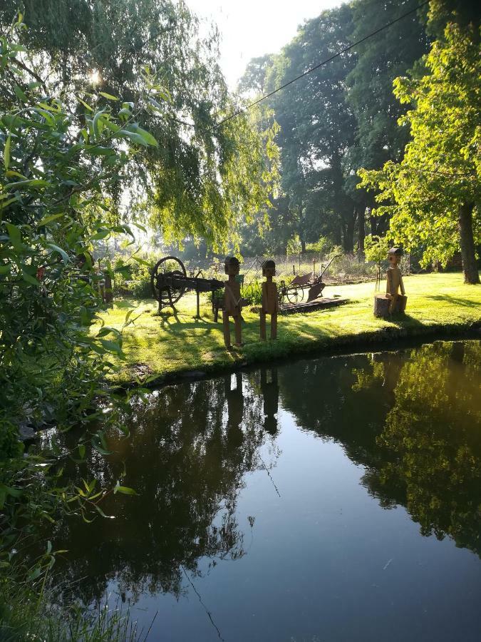 Dvorecna * Loucovice